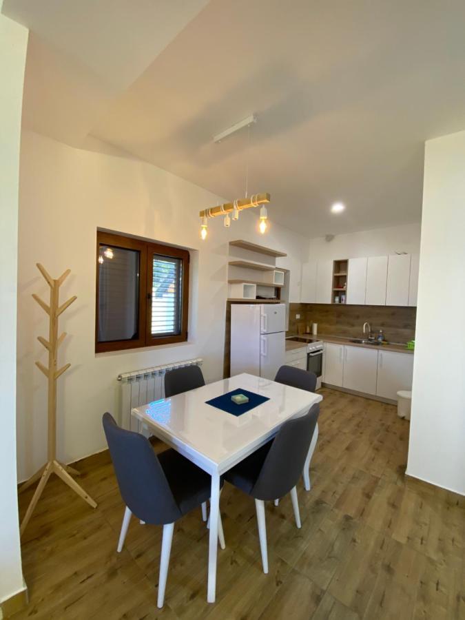 Turisticki Apartmani “Kraljeva Stolica” Zabljak  Luaran gambar