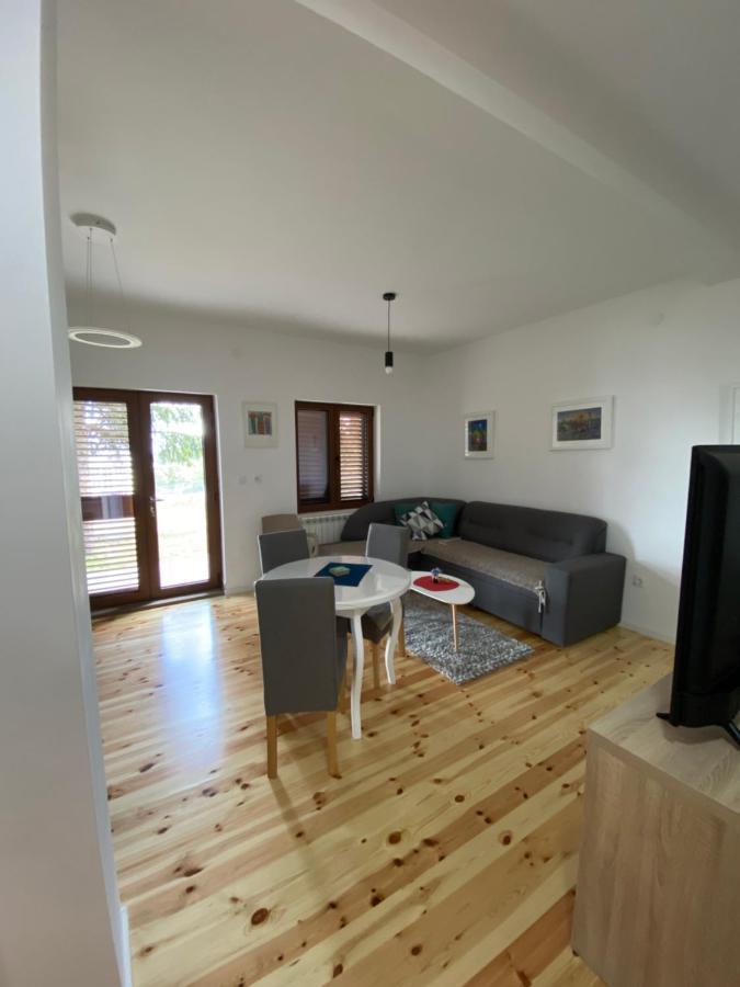 Turisticki Apartmani “Kraljeva Stolica” Zabljak  Luaran gambar