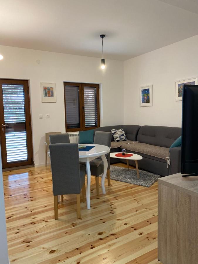 Turisticki Apartmani “Kraljeva Stolica” Zabljak  Luaran gambar